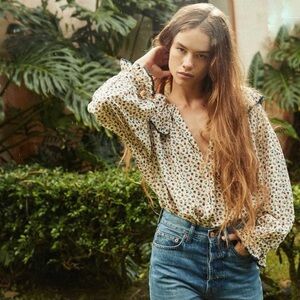 Dôen Seychelle blouse Wild Bayberry Bloom floral print
Cream Ruffle Trim XS